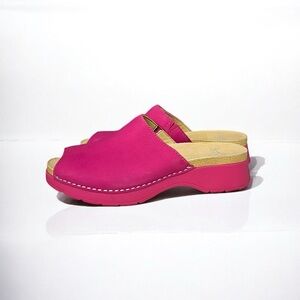 🌻NEW Dansko Fushia Ravyn Peep Toe Sandal Size 37